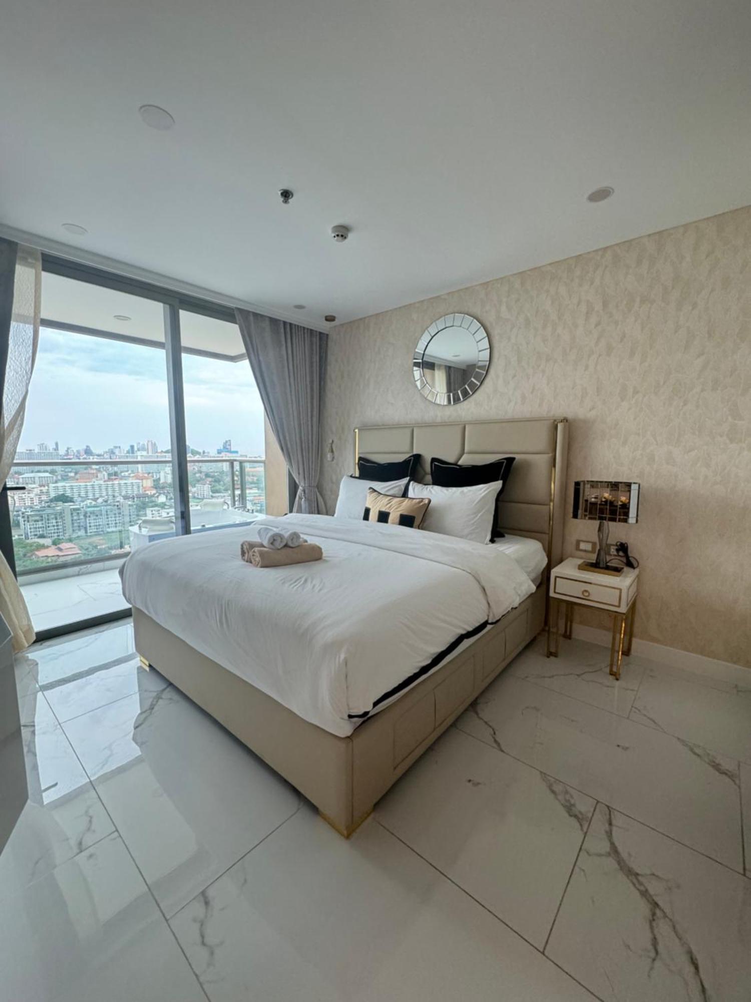 Copacabana Beach Jomtien 科帕卡巴纳海乔木提安海滩毗邻乔木提安夜市 ภายนอก รูปภาพ